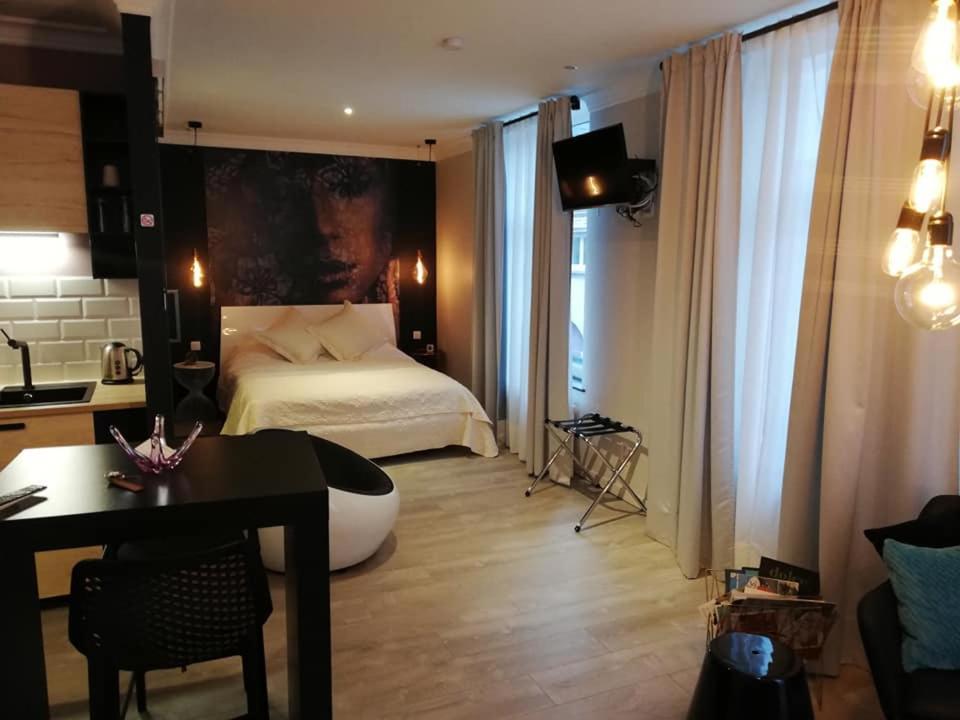 Апартаменти Portanova 21 Юі Екстер'єр фото